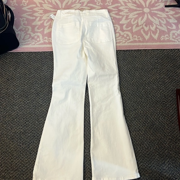 Maurice’s White Jeans - Picture 1 of 2